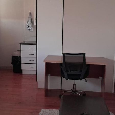 Kelzane Self-Catering Gonubie Exterior foto
