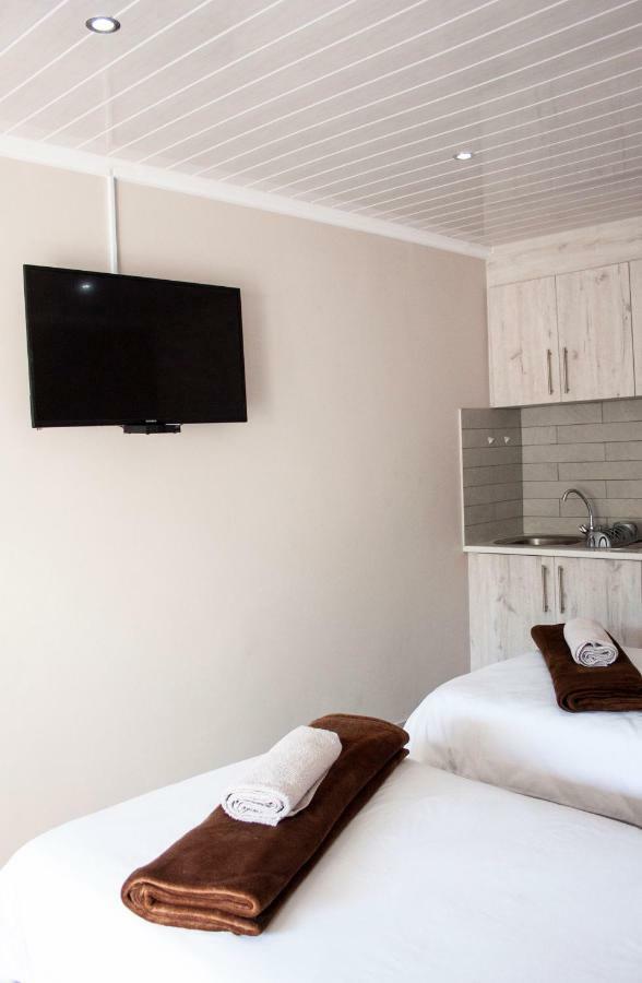 Kelzane Self-Catering Gonubie Exterior foto