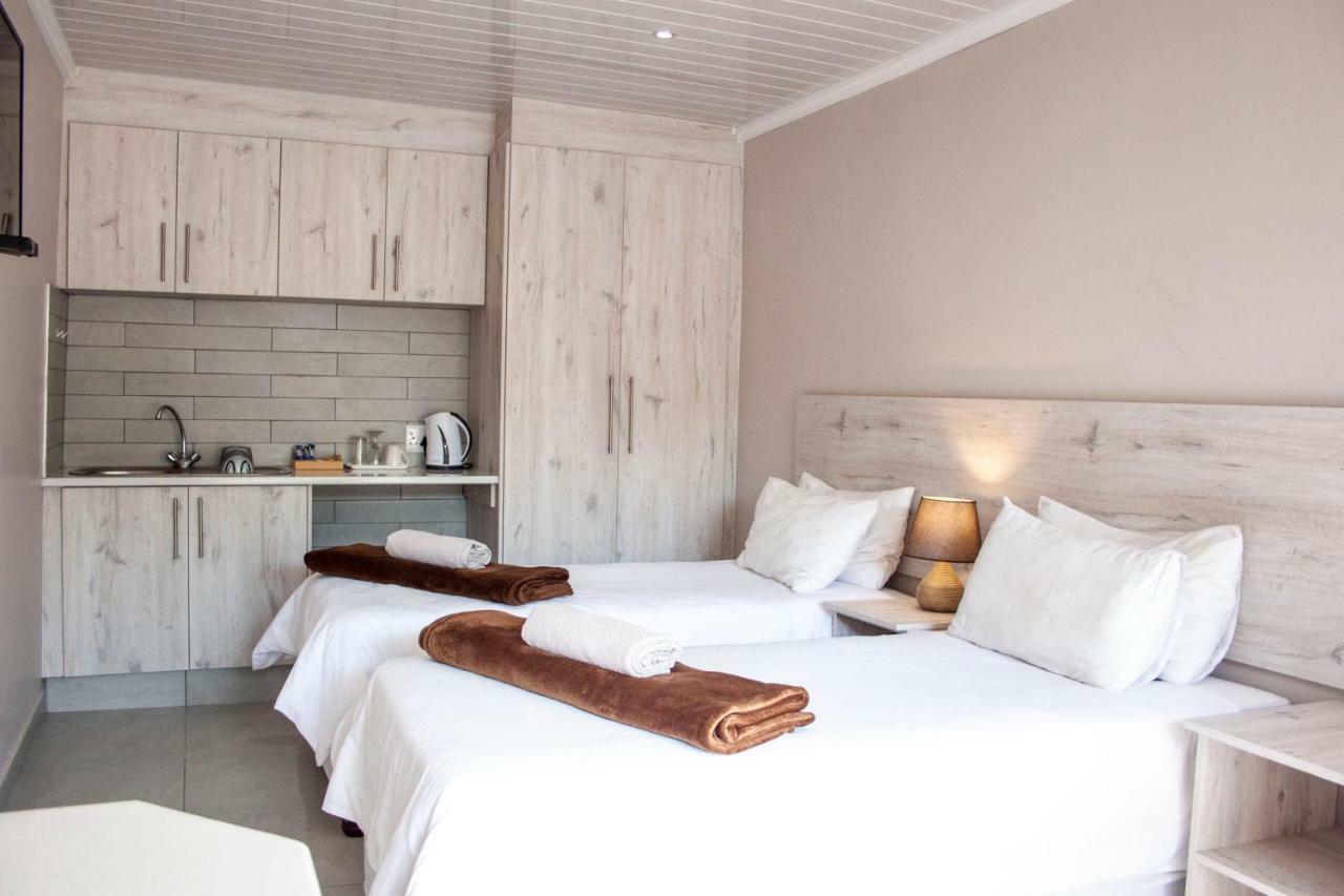 Kelzane Self-Catering Gonubie Exterior foto
